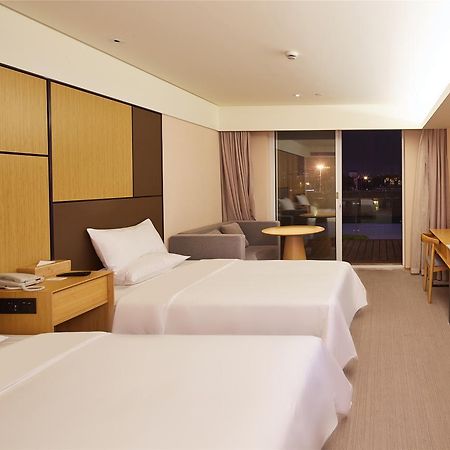 Ji Hotel Shanghai Guangda Liuzhou Road Екстериор снимка