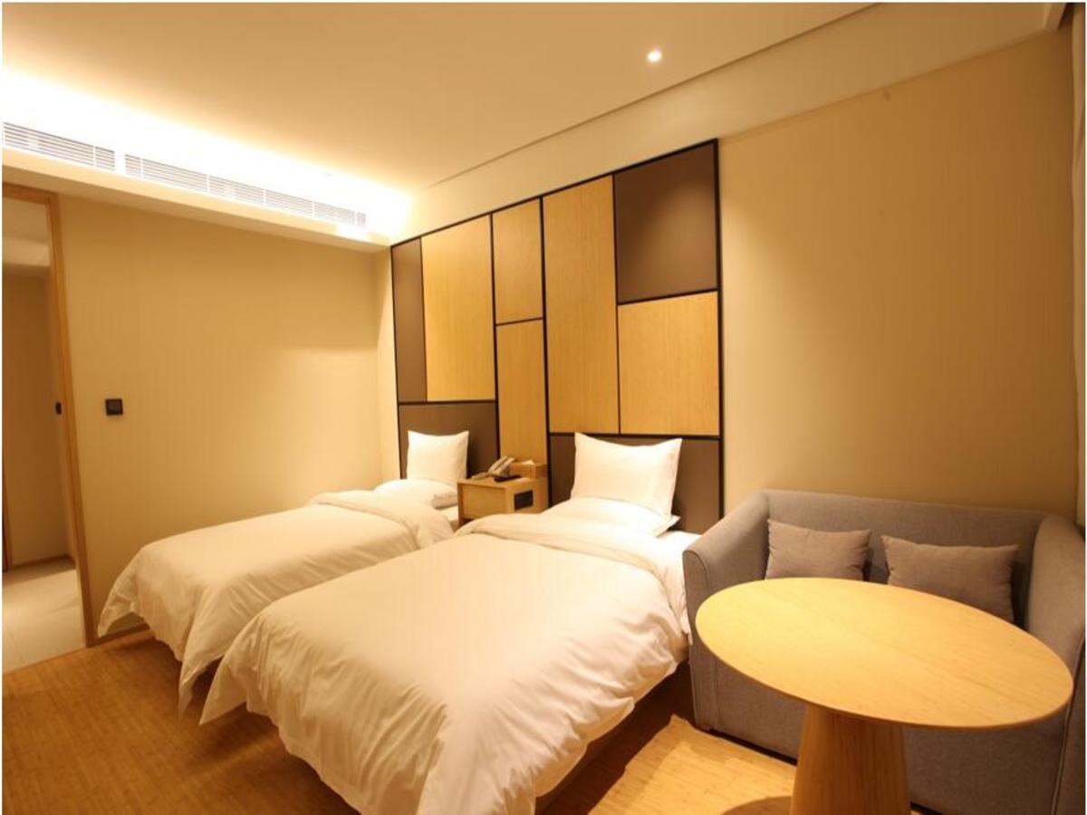 Ji Hotel Shanghai Guangda Liuzhou Road Екстериор снимка