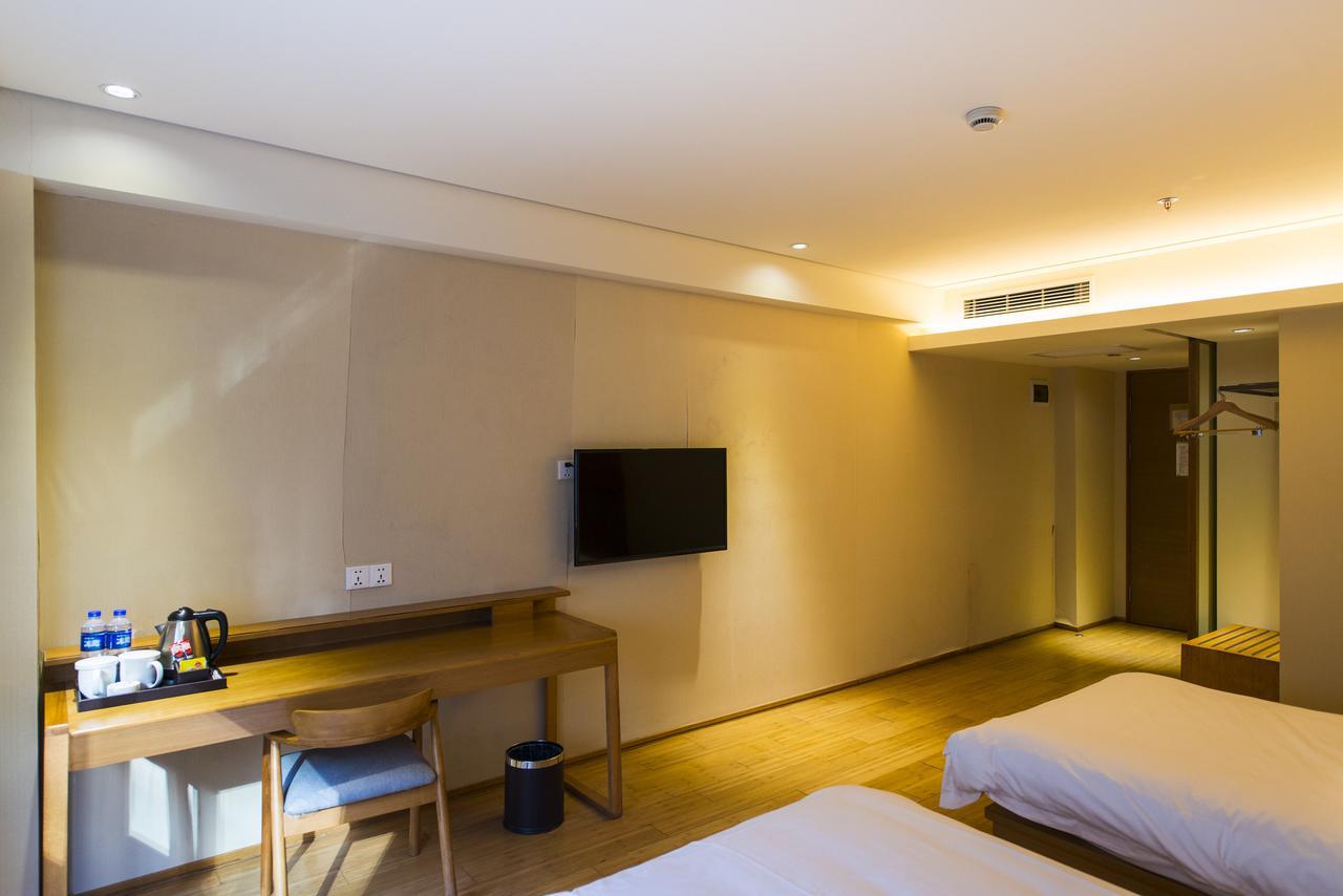 Ji Hotel Shanghai Guangda Liuzhou Road Екстериор снимка