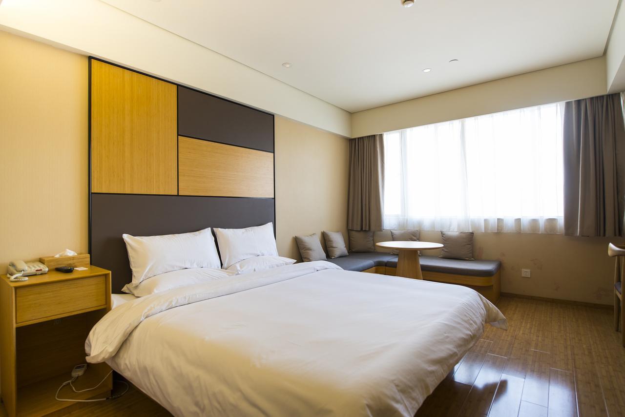Ji Hotel Shanghai Guangda Liuzhou Road Екстериор снимка